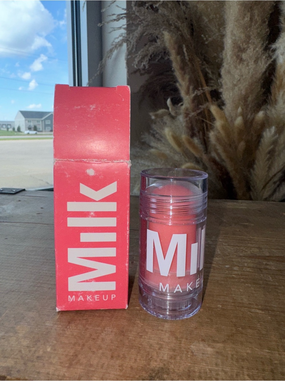 Milk Makeup Watermelon Brightening Serum 
D I S C O N T I N U E D!!!